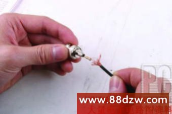 2.4GHz无线路由器天线DIY